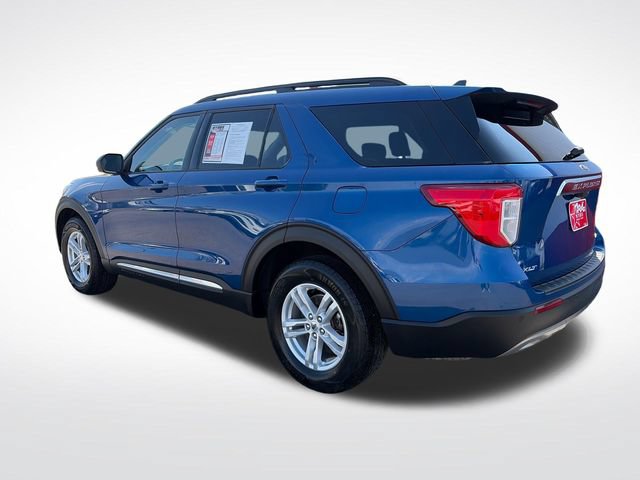 Used 2022 Ford Explorer XLT w/ Equipment Group 202A AWD/4WD image 4