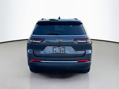 Used 2024 Jeep Grand Cherokee L Laredo image 6