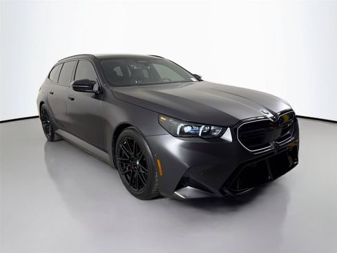 New 2027 BMW M5 Touring AWD/4WD image 3