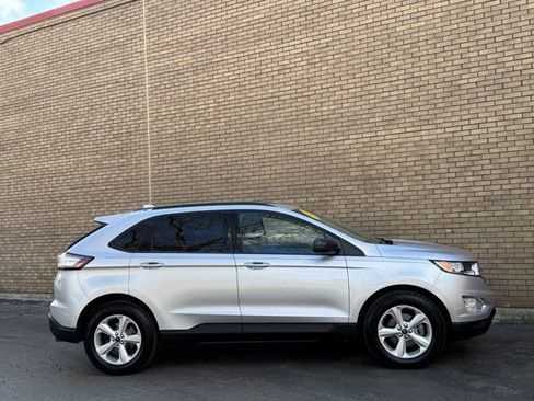 Used 2016 Ford Edge SE image 6
