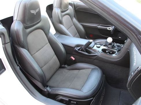 Used 2013 Chevrolet Corvette 427 w/ 1SC Preferred Equipment Group RWD image 17