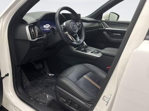 Used 2024 MAZDA CX-90 3.3 Turbo w/ Premium Plus Pkg image 10
