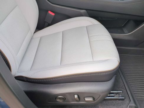 Used 2026 Chevrolet Traverse High Country w/ LPO, Floor Liner Package FWD image 28