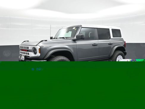New 2025 Ford Bronco Heritage Edition image 1