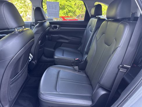 Used 2021 Kia Sorento EX w/ EX AWD X-Line Package image 10