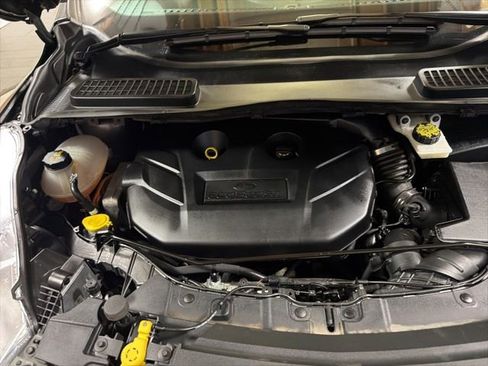 Used 2018 Ford Escape Titanium AWD/4WD image 18