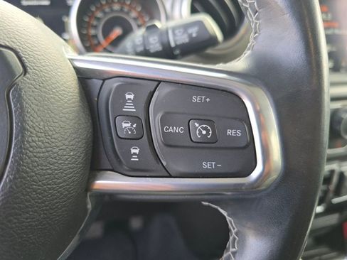 Used 2022 Jeep Wrangler Unlimited Sahara w/ Safety Group image 17