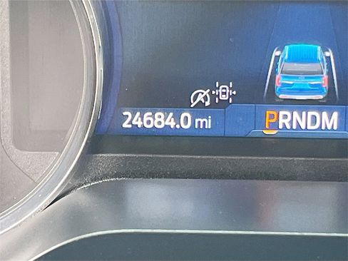 Used 2023 Ford Expedition XLT image 12