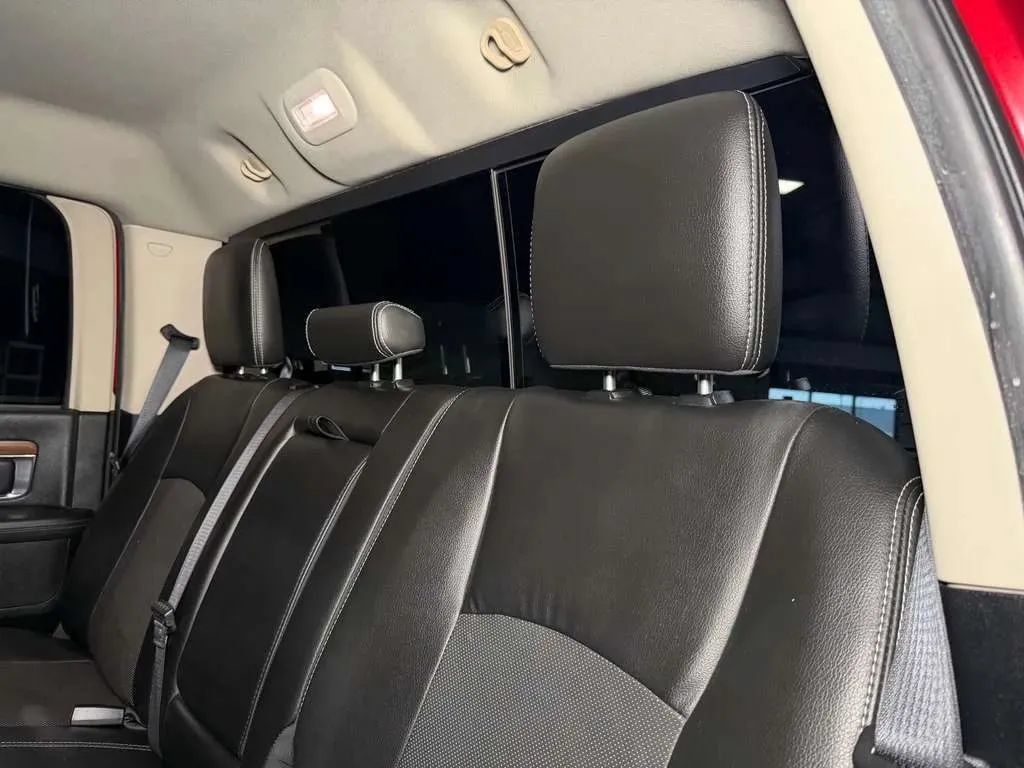 Used 2014 RAM 1500 Laramie RWD image 18