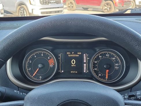 Used 2018 Jeep Cherokee Latitude image 19