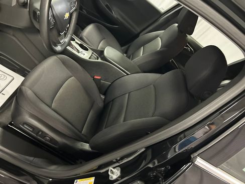 Used 2025 Chevrolet Malibu RS FWD image 11