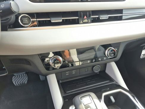 New 2026 Mitsubishi Outlander SE FWD image 24