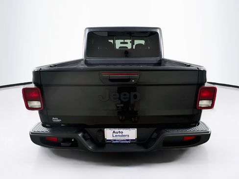 Used 2023 Jeep Gladiator Sport AWD/4WD image 6