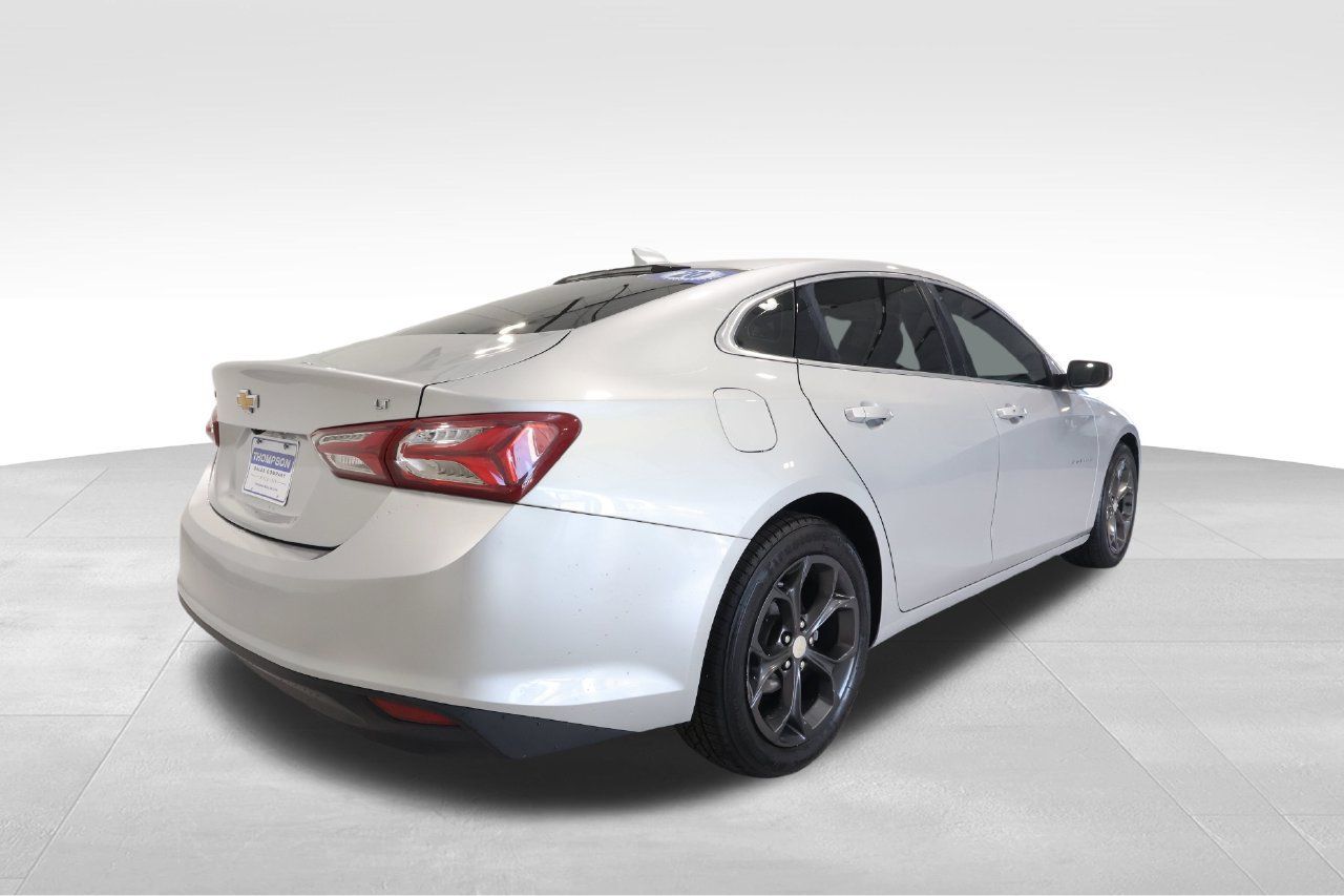Used 2020 Chevrolet Malibu LT FWD image 3
