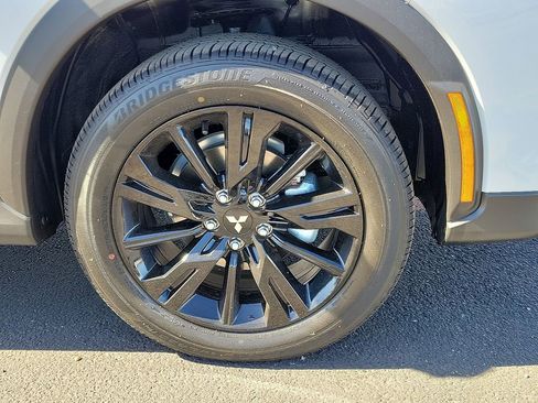 New 2026 Mitsubishi Eclipse Cross LE image 5