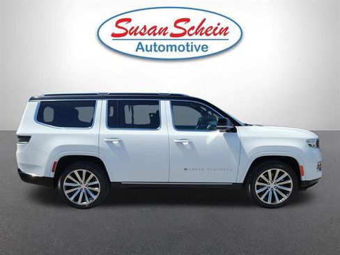 Used 2023 Jeep Grand Wagoneer Series II AWD/4WD image 22