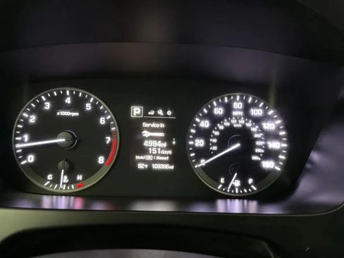 Used 2015 Hyundai Sonata SE FWD image 11