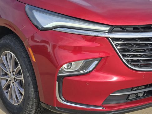 Used 2024 Buick Enclave Premium image 30