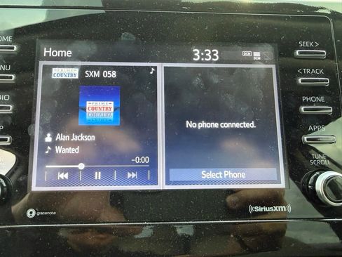 Used 2024 Toyota Camry SE image 19