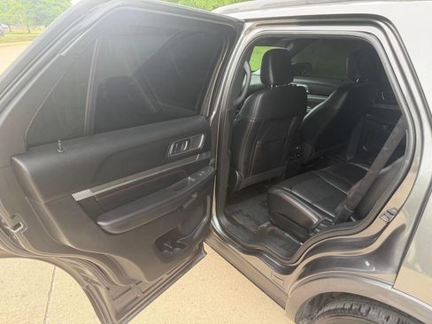 Used 2018 Ford Explorer Sport w/ Equipment Group 401A AWD/4WD image 14