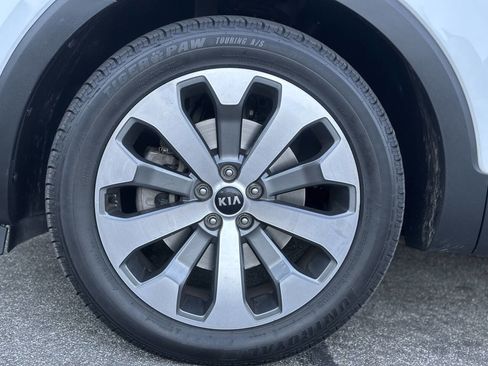 Used 2020 Kia Telluride S w/ S 8 Passenger Seating Package image 26