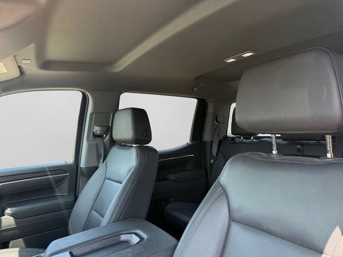 Used 2025 GMC Sierra 1500 SLT AWD/4WD image 15