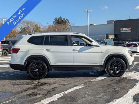 Used 2019 Volkswagen Atlas SE image 3
