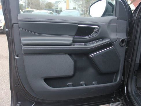 New 2026 Ford Expedition Max Platinum w/ Stealth Appearance Package AWD/4WD image 32