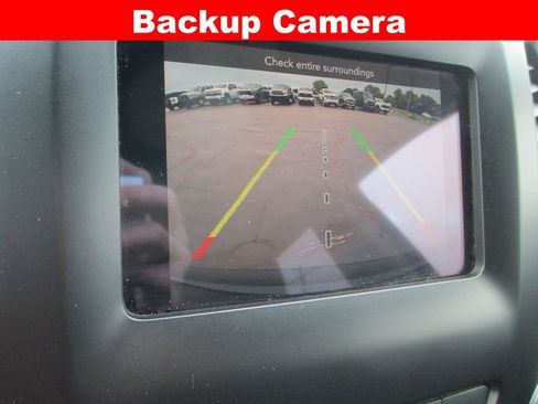 Used 2021 Jeep Cherokee Latitude AWD/4WD image 15