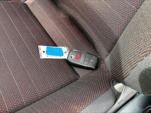 Certified 2025 Toyota Corolla SE w/ SE Premium Package image 15