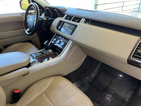 Used 2014 Land Rover Range Rover Sport HSE image 14