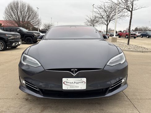 Used 2018 Tesla Model S 75D image 2