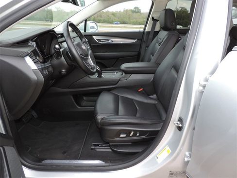 Used 2019 Cadillac XT5 Luxury image 14