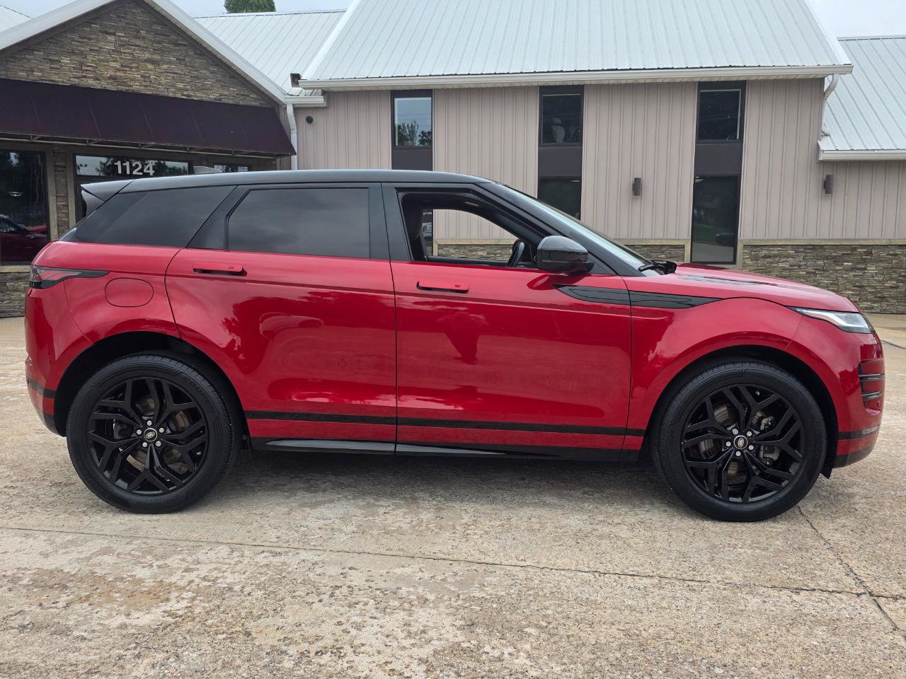 Used 2023 Land Rover Range Rover Evoque R-Dynamic S AWD/4WD image 24