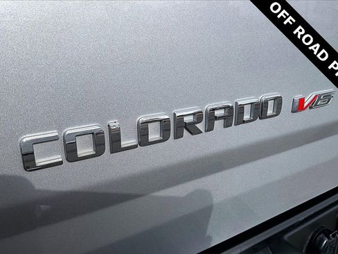 Used 2018 Chevrolet Colorado ZR2 image 33