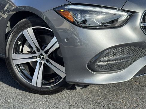 Used 2025 Mercedes-Benz C 300 4MATIC Sedan image 2
