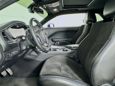 Used 2022 Dodge Challenger R/T w/ Plus Package RWD image 9