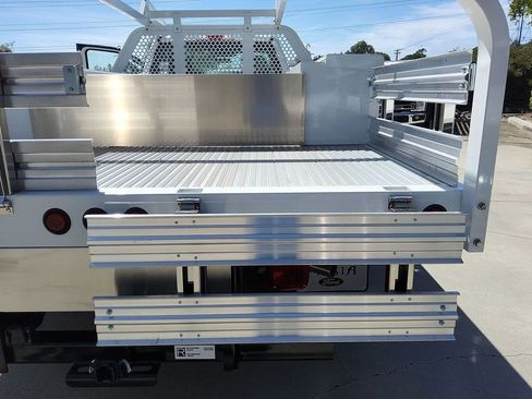 New 2025 Ford F550 2WD Regular Cab Super Duty image 17