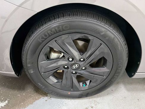 Used 2023 Hyundai Elantra Blue w/ Cargo Package FWD image 10