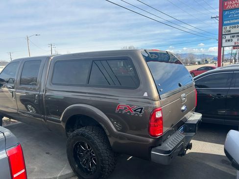 Used 2015 Ford F250 Lariat w/ Lariat Interior Package image 11