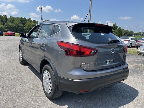 Used 2019 Nissan Rogue Sport S image 14