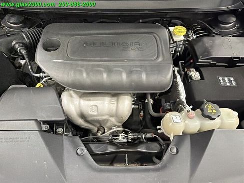 Used 2021 Jeep Cherokee Latitude Plus AWD/4WD image 12