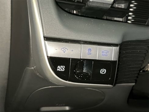 Used 2024 Hyundai Ioniq 5 SEL image 22
