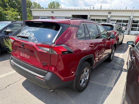 Used 2024 Toyota RAV4 XLE w/ Convenience Package AWD/4WD image 12