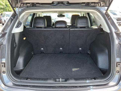 Certified 2022 Jeep Compass Latitude w/ Convenience Group image 28