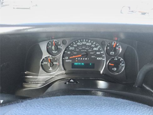 Used 2020 Chevrolet Express 2500 Extended w/ Driver Convenience Package RWD image 23