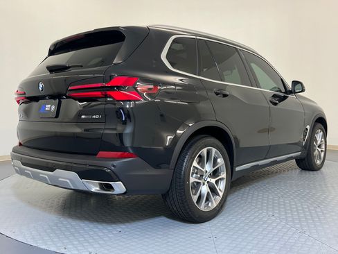 Used 2026 BMW X5 xDrive40i w/ Parking Assistance Package AWD/4WD image 9