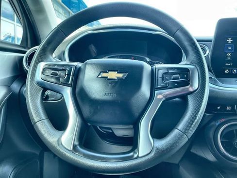 Certified 2024 Chevrolet Blazer LT w/ Convenience Package FWD image 11