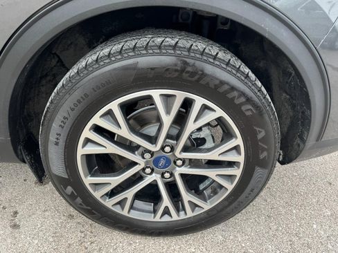 Certified 2020 Ford Escape SEL image 7