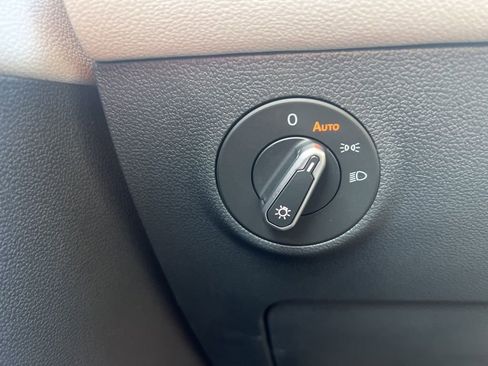 New 2025 Volkswagen Taos S image 17